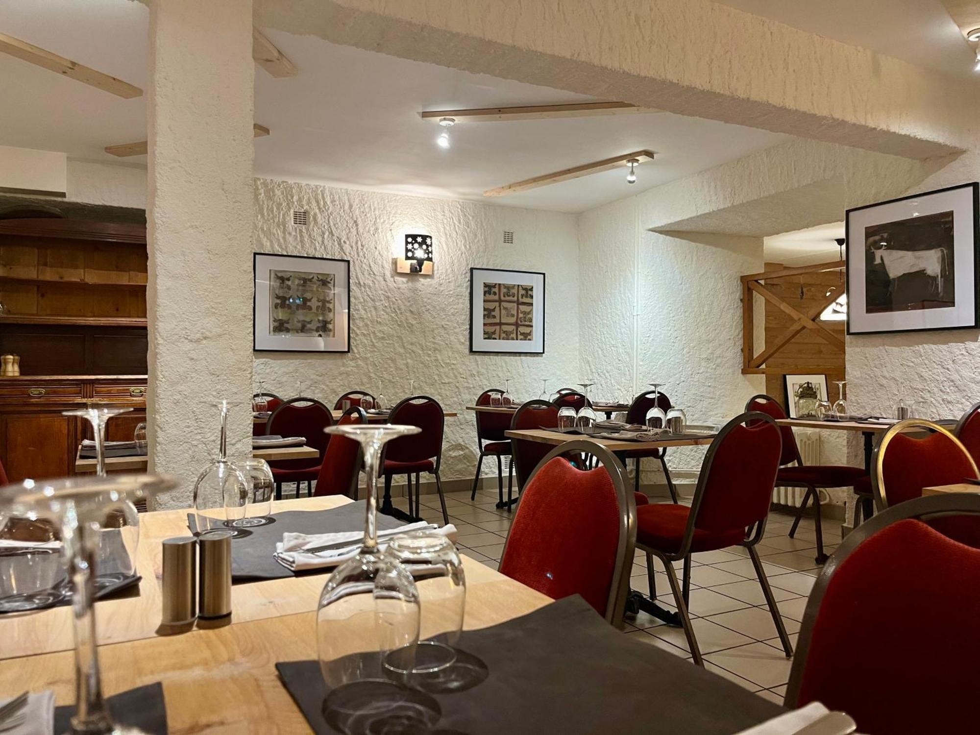 Hotel Restaurant Le Clos ベス・エ・サンタナステーズ エクステリア 写真