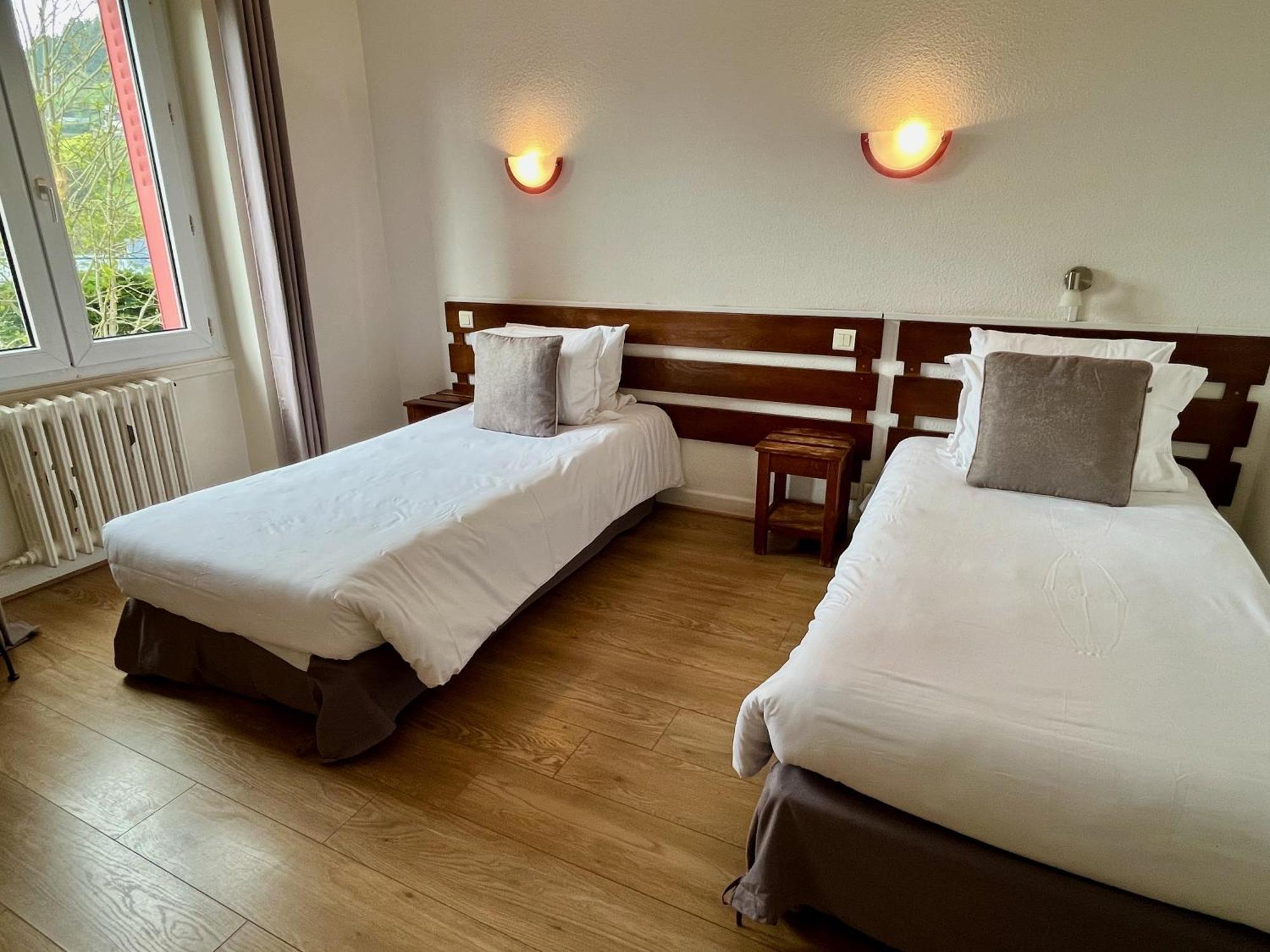 Hotel Restaurant Le Clos ベス・エ・サンタナステーズ 部屋 写真